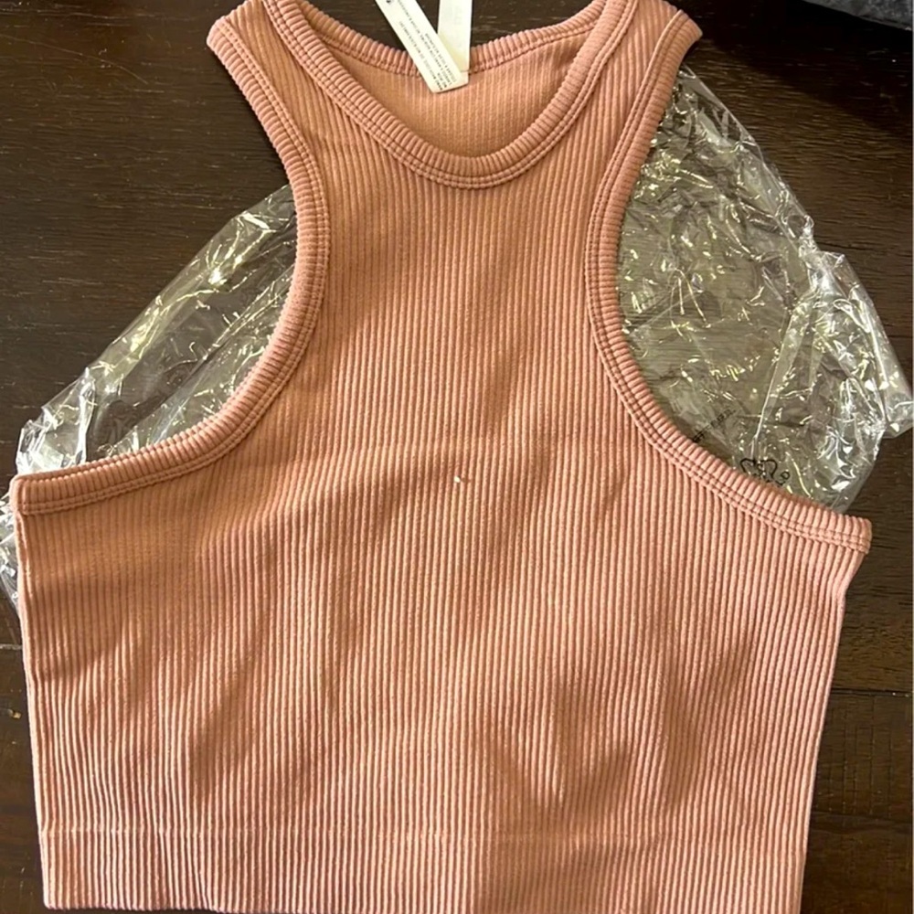 Crop tank top